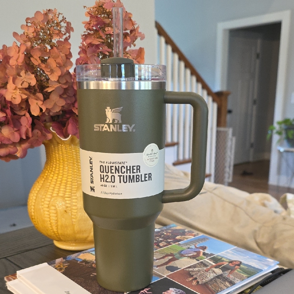StanleyQuencher H2.0 Tumbler Hearth And Hime Limited Edition Peat Moss